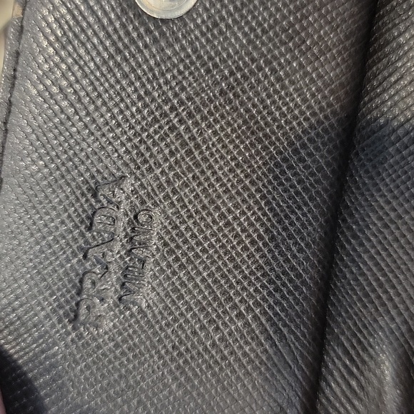 Authentic Prada card wallet - Picture 8 of 8
